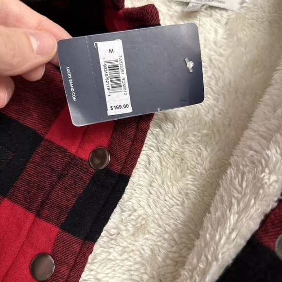 NWT LUCKY BRAND PLAID FLANNEL SHERPA RED AND BLACK BUTTON UP JACKET - Picture 4 of 4